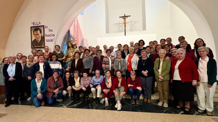 REUNION DE DIRECTORAS EN EL PLANTÍO