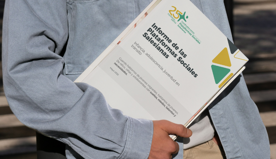 INFANCIA, ADOLESCENCIA Y JUVENTUD EN TRÁNSITO