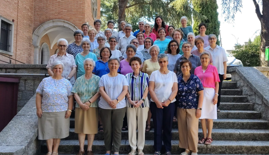 ENCUENTRO DE DIRECTORAS Y NEODIRECTORAS
