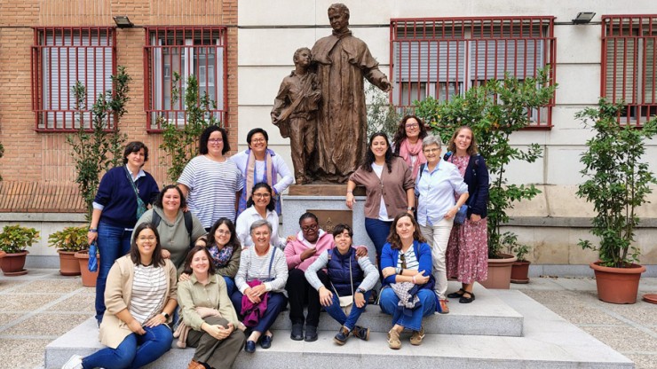 ENCUENTRO DE FMA HASTA 18 AÑOS DE PROFESIÓN