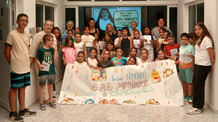 CONOCIENDO A S. MARÍA TRONCATTI