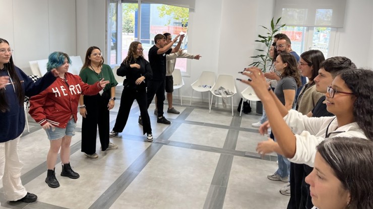 TOMA LAS RIENDAS 2025