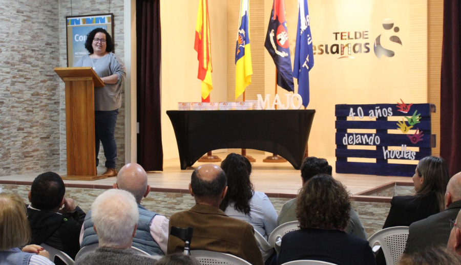 AJ MAJO: 40 AÑOS DEJANDO HUELLAS