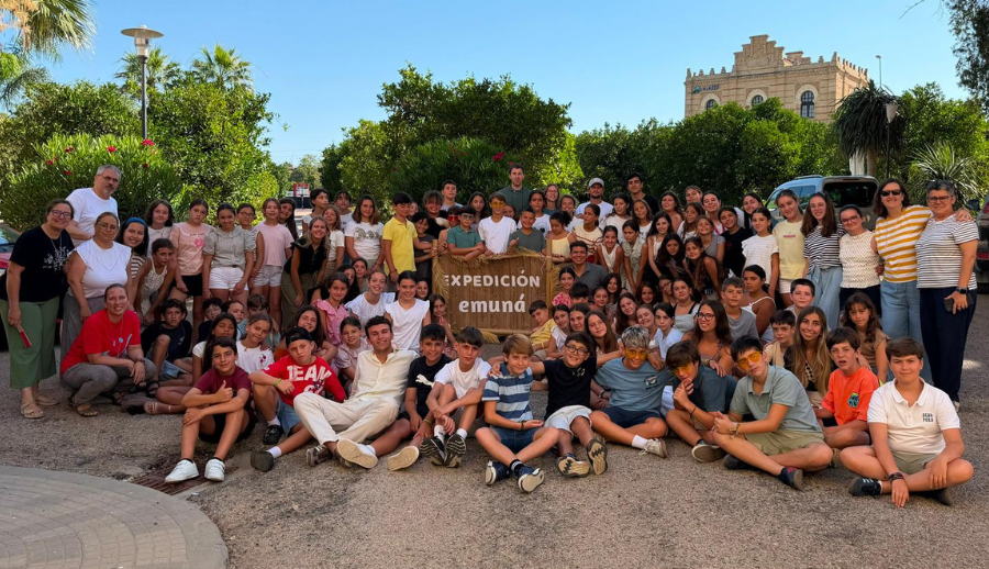 UN CAMPAMENTO EN BUSCA DE LO ESENCIAL