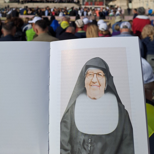 251019-Canonizacion-Maria-Troncatti-10
