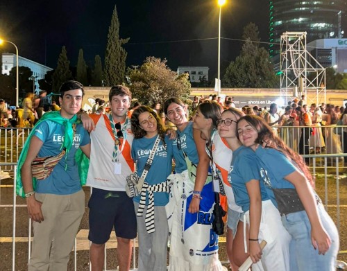 2542e045-0c68-428f-88a7-6bba8afcb867