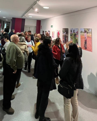 260304-Inauguracion-Expo-Mujer-Mozambiquena-Torrent-6